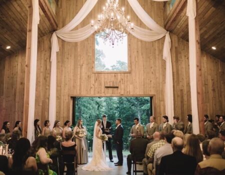 Whispering Oaks Wedding Venue