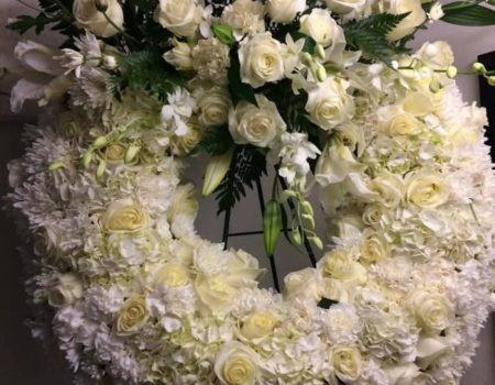 Alma’s Bridal & Flowers