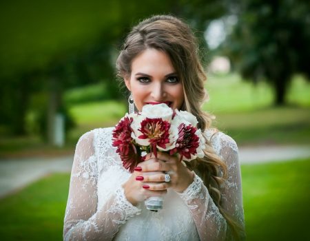 Wedding & Family Photographer Lana Hollin