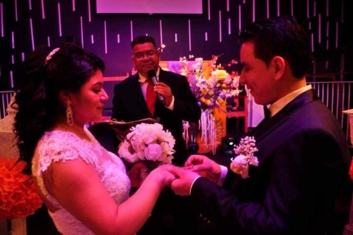 Pastor Efrain Reyes Civil Weddings & Religious Ceremonies