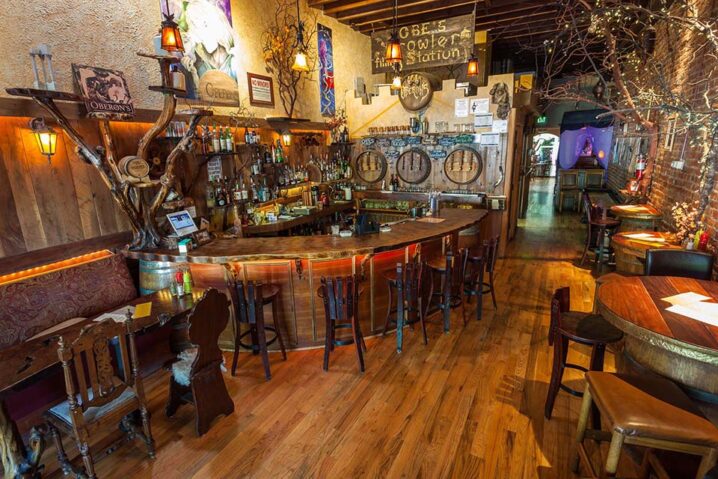 Oberon's Restaurant and Bar