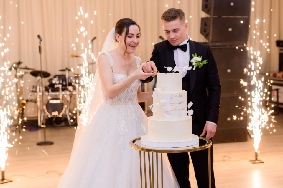 wedding-cake-bakers-newark